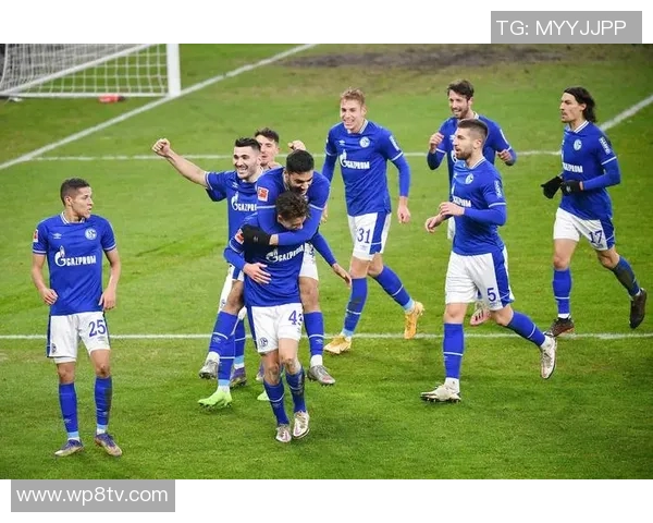 鲁尔区德比再现辉煌 多特蒙德力克沙尔克 鲁尔区德比再现辉煌 多特蒙德力克沙尔克